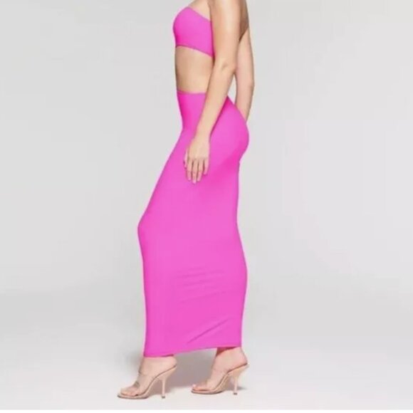 NWT SKIMS FITS EVERYBODY CUTOUT LONG DRESS IN LIMITED EDITION NEON PINK 4X - Picture 5 of 11